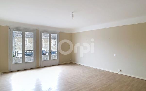 Appartement à louer    5 pièces •  Terrasson-Lavilledieu