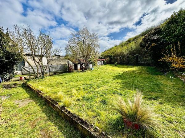 Maison 68 m2 - 3 chambres- sous-sol total- terrain 372 m2