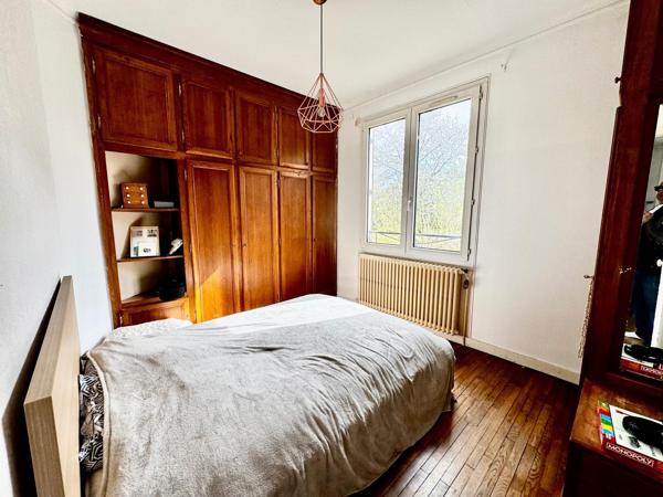 Maison 68 m2 - 3 chambres- sous-sol total- terrain 372 m2