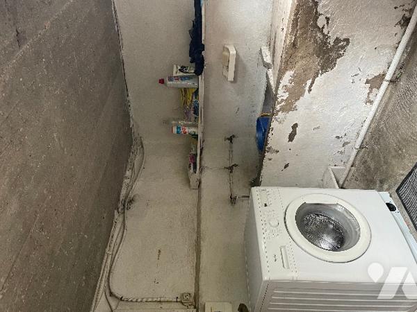 À seulement 5 minutes à pied du village, découvrez cette charmante villa lumineuse d’environ 87 m²