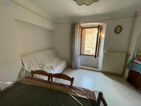 Maison à vendre à Saint-Chély-d'Apcher en Lozère (48200), ref : 48032-141