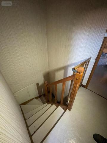 Maison à vendre à Saint-Chély-d'Apcher en Lozère (48200), ref : 48032-141