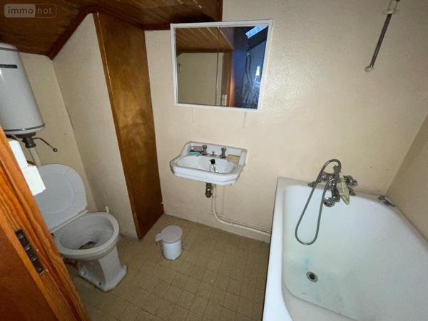 Maison à vendre à Saint-Chély-d'Apcher en Lozère (48200), ref : 48032-141