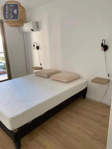 Appartement à louer 3 pièces 69.61m² Saint-Raphaël (83700)