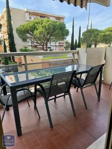 Appartement à louer 3 pièces 69.61m² Saint-Raphaël (83700)