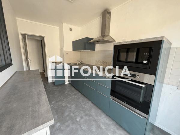 Location Appartement 4 pièces 84 m² - Angouleme 16000