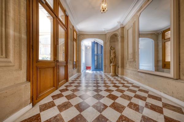 Vente Appartement de luxe Paris 8 4 Pièces 93.28 m²