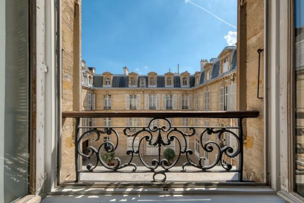 Vente Appartement de luxe Paris 8 4 Pièces 93.28 m²