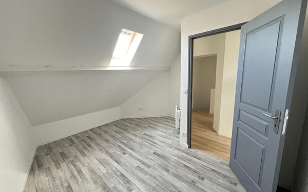 Appartement à louer    3 pièces •  Anizy-le-Château