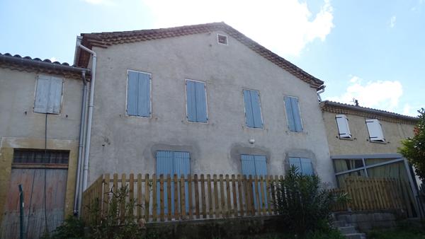 SPACIEUSE MAISON AVEC JARDIN AU MAS SAINTES PUELLES