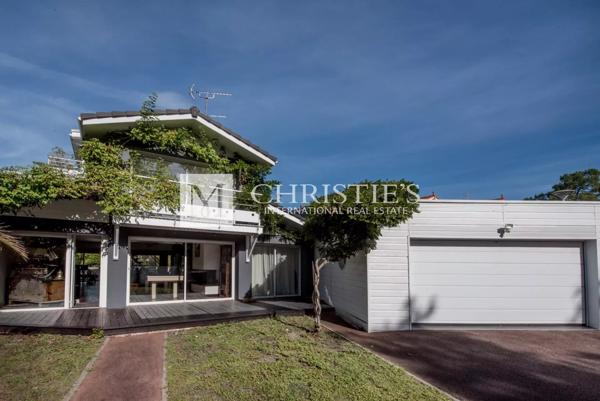 Bassin d’Arcachon -Villa contemporaine sur le port
