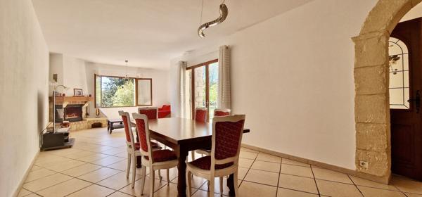 MAISON 5 PIECES DE 150 m² AVEC TERRAIN DE 12 000 M² SUR LUNEL 750 000 €