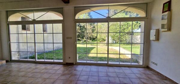 MAISON 5 PIECES DE 150 m² AVEC TERRAIN DE 12 000 M² SUR LUNEL 750 000 €