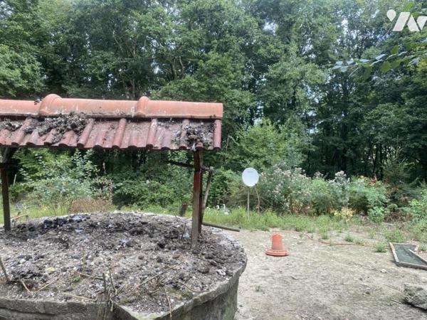 Proche bourg tous commerces, MAISON avec TERRAIN