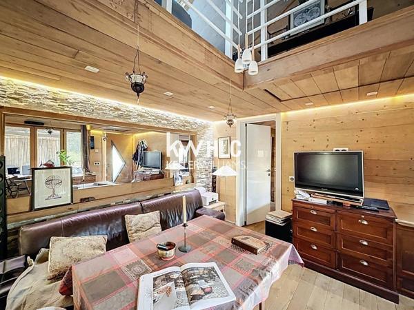 JOLI CHALET D’HABITATION – VALBONNE - CALME ET VERDURE – 200 m² DE TERRAIN