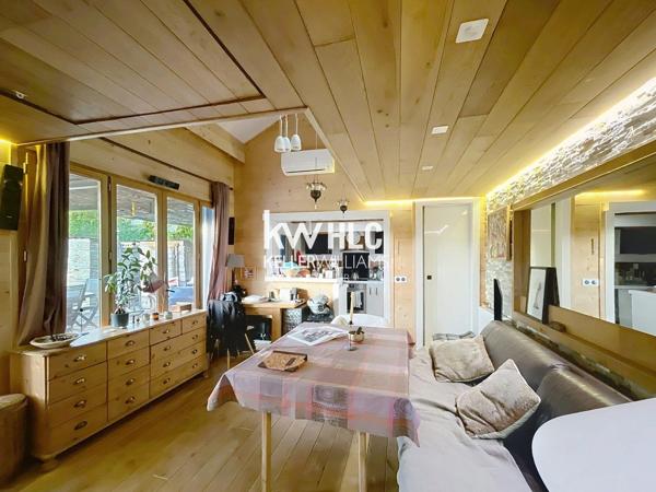 JOLI CHALET D’HABITATION – VALBONNE - CALME ET VERDURE – 200 m² DE TERRAIN