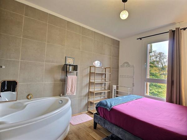 Appartement Avignon 3 pièce(s) 59.53 m2 balcon et stationnement