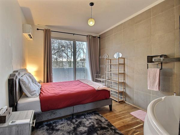 Appartement Avignon 3 pièce(s) 59.53 m2 balcon et stationnement