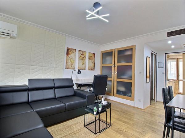 Appartement Avignon 3 pièce(s) 59.53 m2 balcon et stationnement