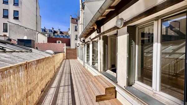 A VENDRE LOFT 5P ENSOLEILLE DUPLEX COMME UNE MAISON 125M2 / 139M2 SOL TERRASSE SUD 34M2 PARIS 10E LOUIS BLANC CANAL ST MARTIN