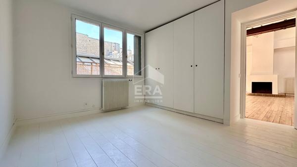 A VENDRE LOFT 5P ENSOLEILLE DUPLEX COMME UNE MAISON 125M2 / 139M2 SOL TERRASSE SUD 34M2 PARIS 10E LOUIS BLANC CANAL ST MARTIN
