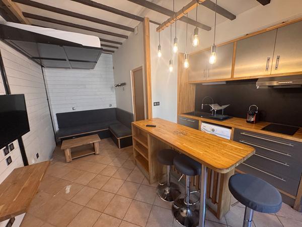 33100 BORDEAUX BASTIDE -   astucieux studio de 22m² + lit escamotable électrique à vendre