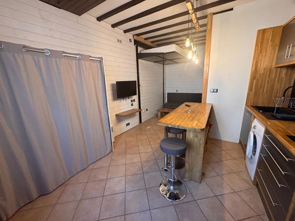 33100 BORDEAUX BASTIDE -   astucieux studio de 22m² + lit escamotable électrique à vendre