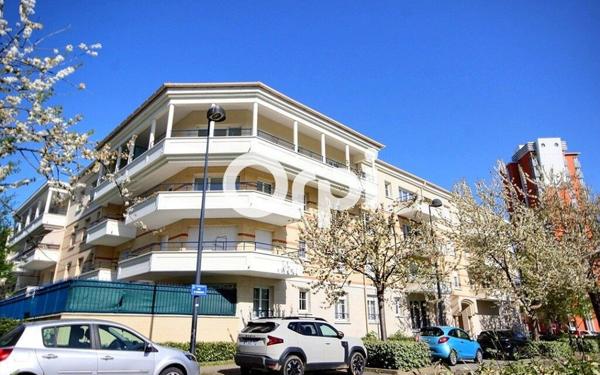 Appartement à vendre    3 pièces • 63,43 m2 Élancourt