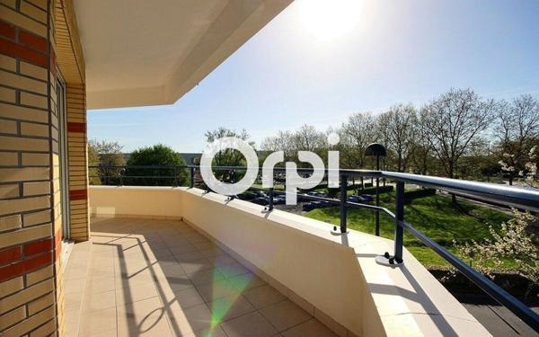 Appartement à vendre    3 pièces • 63,43 m2 Élancourt