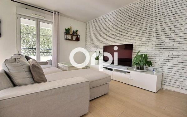 Appartement à vendre    3 pièces • 63,43 m2 Élancourt
