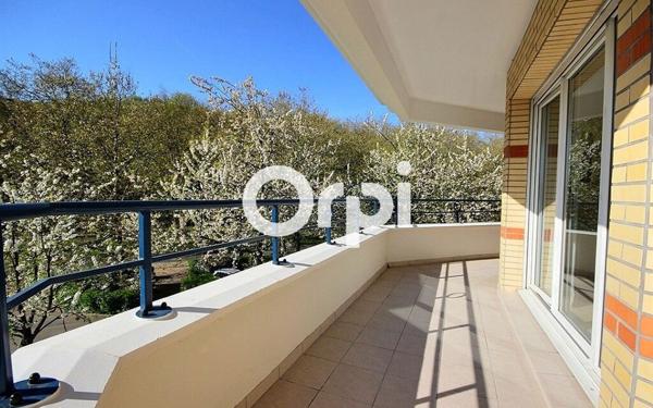 Appartement à vendre    3 pièces • 63,43 m2 Élancourt