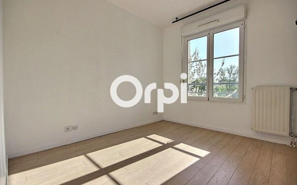 Appartement à vendre    3 pièces • 63,43 m2 Élancourt