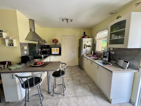 Pavillon plain-pied intégral 4 chambres avec terrain de 710m2