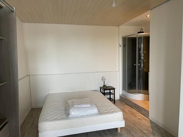 Chambre meublée de 19m2 dans colocation - FONTENAY LE COMTE