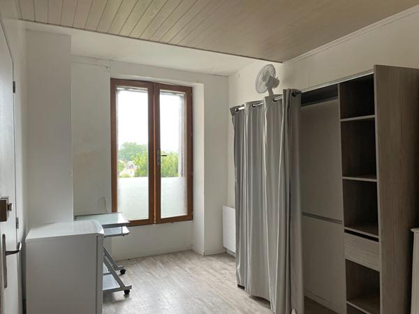 Chambre meublée de 19m2 dans colocation - FONTENAY LE COMTE