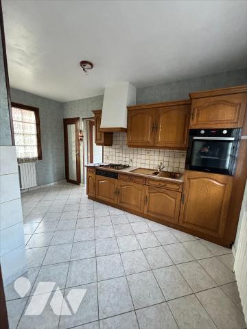 Maison d'habitation sur sous-sol