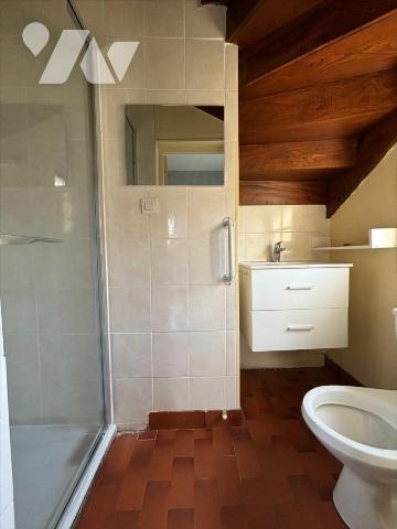 Maison d'habitation sur sous-sol