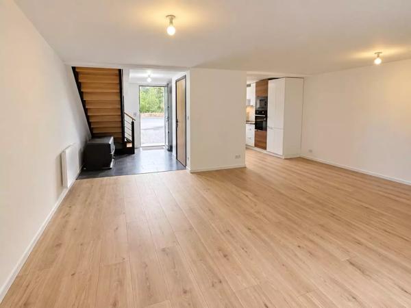 Maison mitoyenne rénovée – Le Bourny