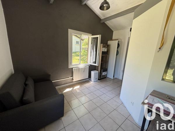 Châlet 2 pièces de 23 m² à La Coquille (24450)