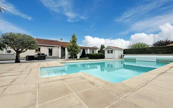 Maison à vendre    6 pièces • 189,26 m2 Le Cendre