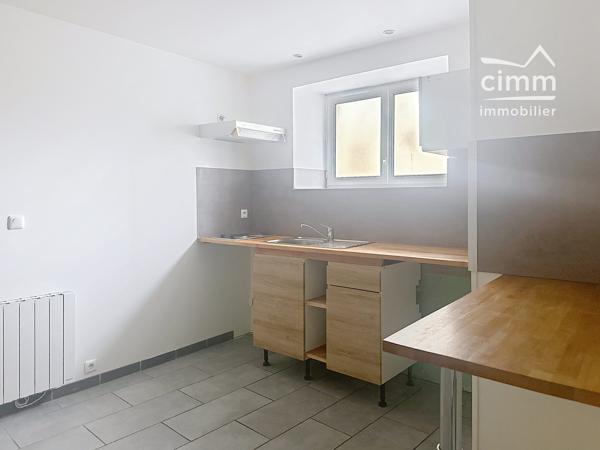 🏡 Studio à louer – Corbeilles-en-Gâtinais (Centre-ville)