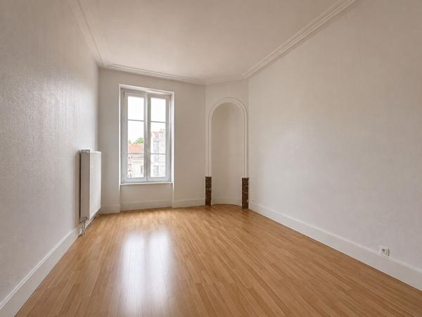 A VENDRE - REIMS - RESIDENCE LE GRANS SIECLE - SAINT-MARCEAUX