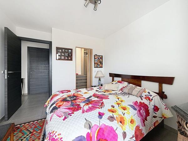 T3 MAURICE FAURE DANTON 65 m² avec terrasse de 21 m² un garage et un stationnement