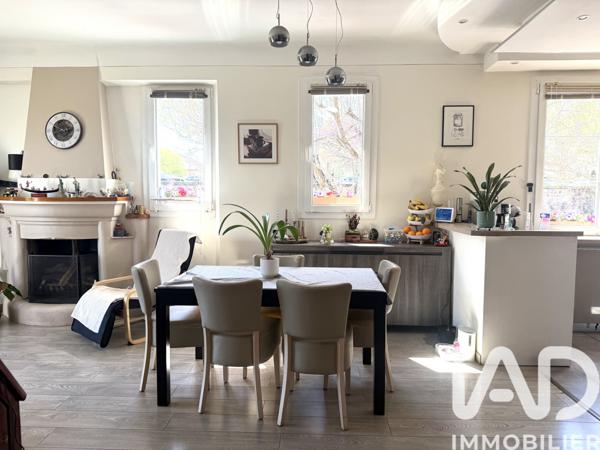 Maison à vendre 6 pièces 123 m² Fréjus