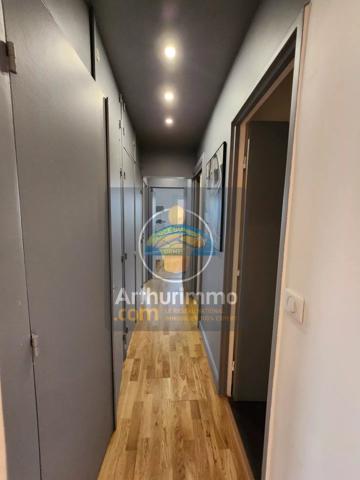 Location                                                      Appartement
                        
                     4 pièces                                         à Chennevières-sur-Marne