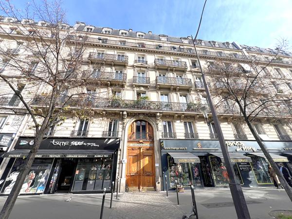 République / Oberkampf : Élégant appartement familial de 105 m² avec ascenseur