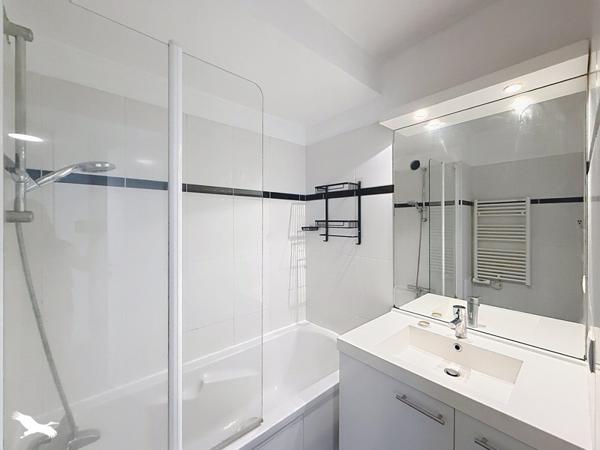 Appartement 348 000 € Saint-Cyr-l'École 2 p 62 m² DPE D