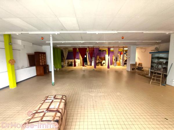 Immeuble à vendre 12 pièces de 400 m²