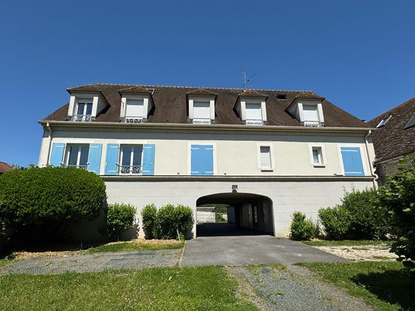 Appartement T3 au calme avec box, Étampes Saint-Pierre