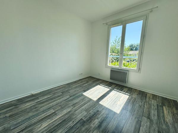 Appartement T3 au calme avec box, Étampes Saint-Pierre